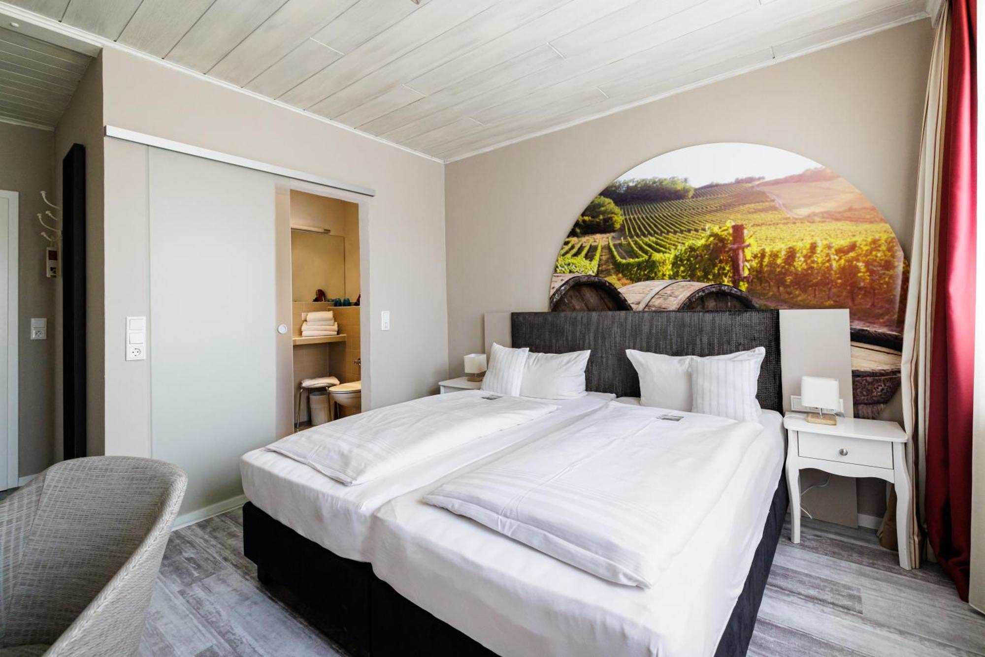 Flair Hotel Zum Storchen Bad Windsheim Esterno foto