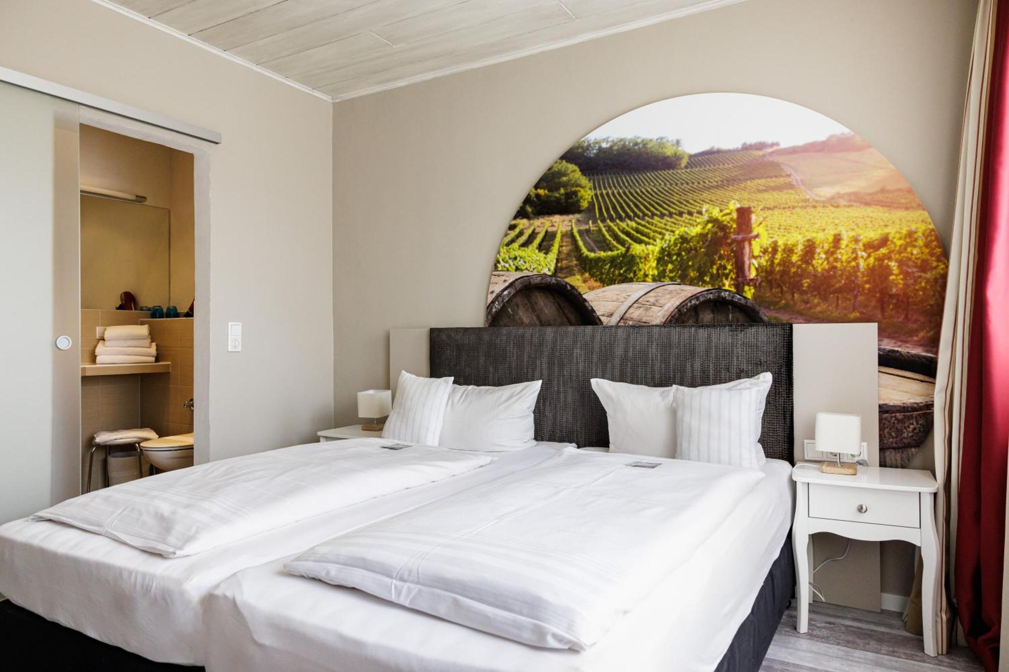 Flair Hotel Zum Storchen Bad Windsheim Esterno foto