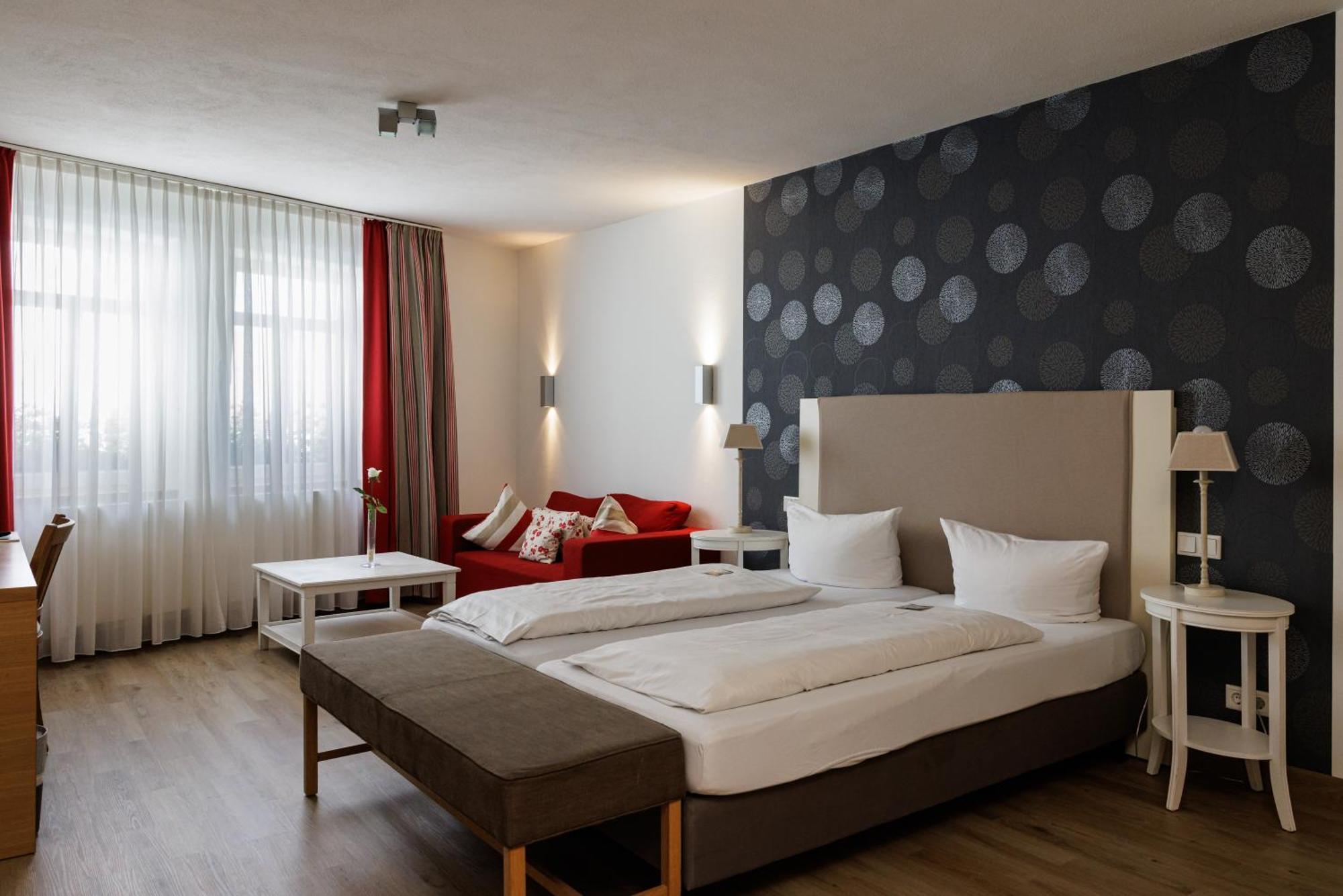 Flair Hotel Zum Storchen Bad Windsheim Esterno foto