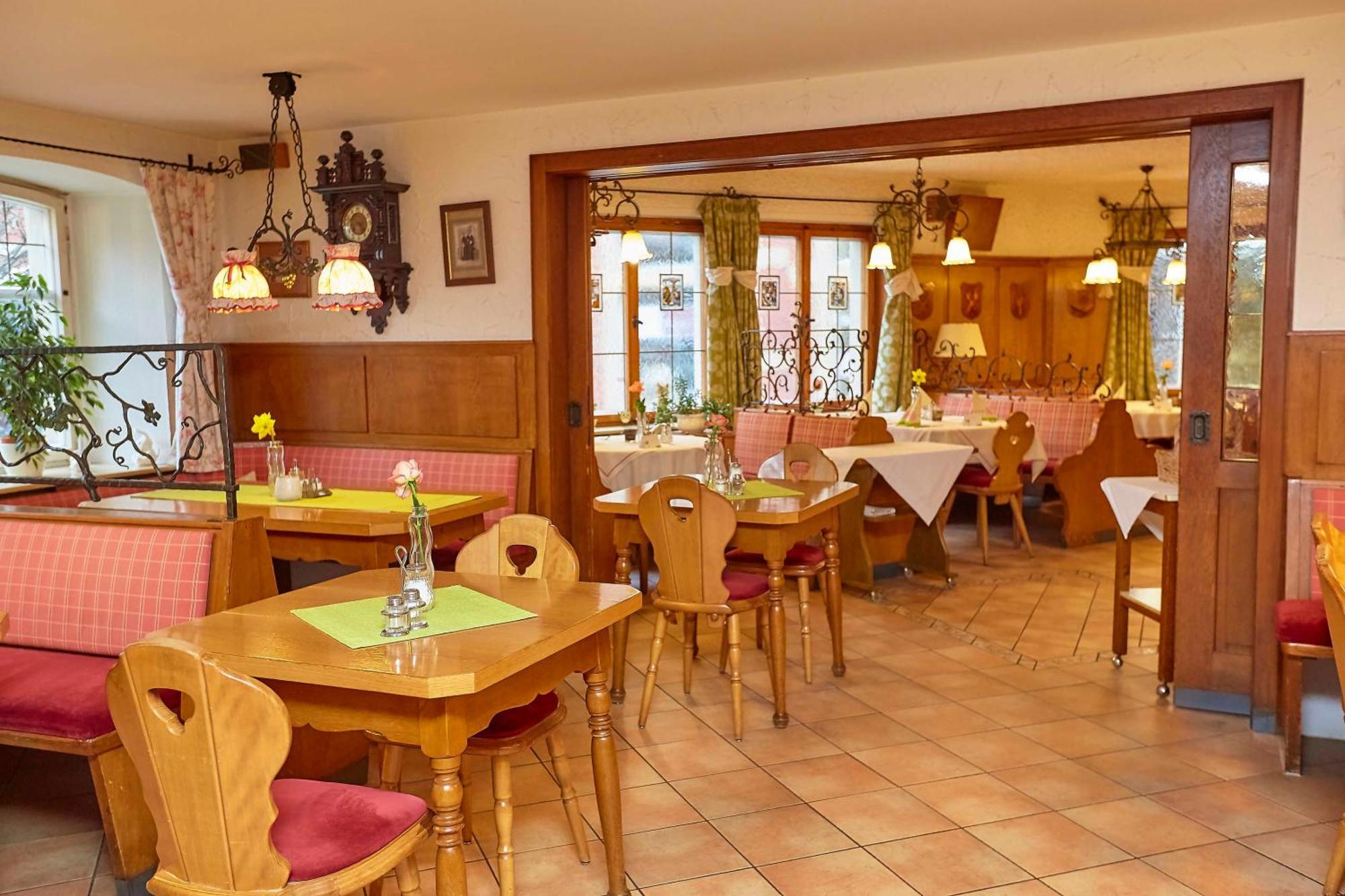 Flair Hotel Zum Storchen Bad Windsheim Esterno foto